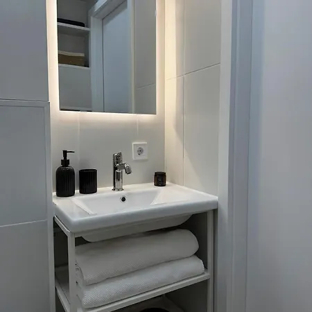 Torunska White *
