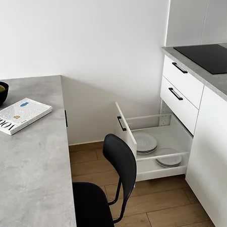 Apartment Torunska White Warsaw